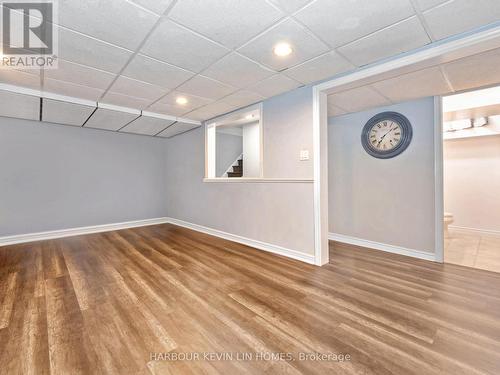 40 Mandel Crescent, Richmond Hill, ON - Indoor Photo Showing Other Room