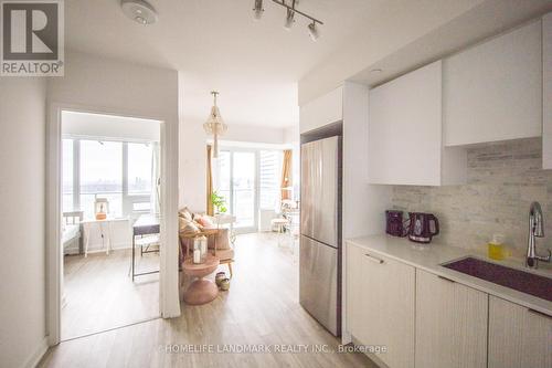 3106 - 195 Redpath Avenue, Toronto, ON - Indoor Photo Showing Kitchen