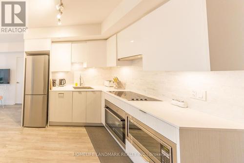 3106 - 195 Redpath Avenue, Toronto, ON - Indoor Photo Showing Kitchen With Stainless Steel Kitchen With Upgraded Kitchen