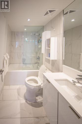 3106 - 195 Redpath Avenue, Toronto, ON - Indoor Photo Showing Bathroom