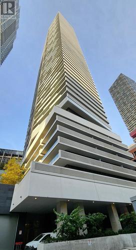 3002 - 2221 Yonge Street, Toronto, ON - Outdoor