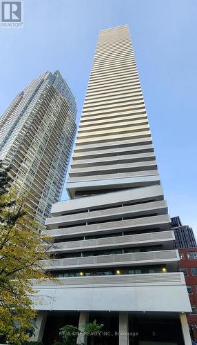 3002 - 2221 Yonge Street, Toronto, ON - 