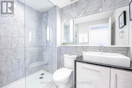 Th03 - 129 Mcmahon Drive, Toronto, ON - Indoor Photo Showing Bathroom