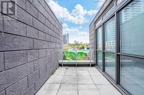 Th03 - 129 Mcmahon Drive, Toronto, ON - Outdoor With Balcony With Exterior