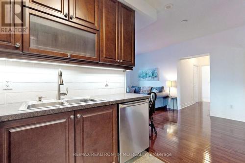 1602 - 35 Balmuto Street, Toronto, ON - Indoor Photo Showing Kitchen With Double Sink