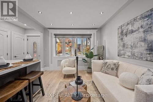 104 Natal Avenue, Toronto, ON - Indoor