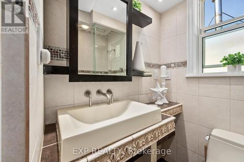 104 Natal Avenue, Toronto, ON - Indoor Photo Showing Bathroom