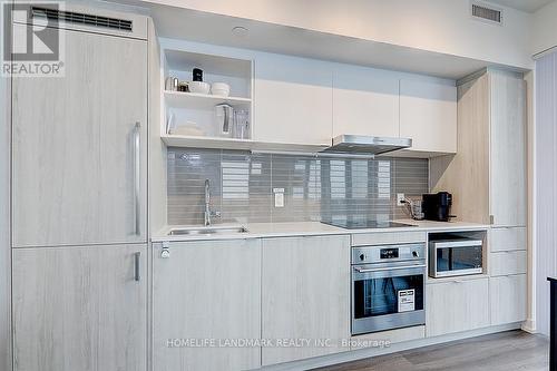 3307 - 138 Downes Street, Toronto, ON - Indoor Photo Showing Kitchen