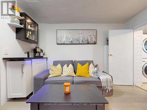 259 Claremont Street, Toronto, ON - Indoor Photo Showing Laundry Room