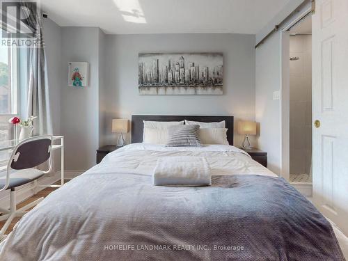 259 Claremont Street, Toronto, ON - Indoor Photo Showing Bedroom