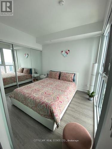 5709 - 7 Grenville Street, Toronto, ON - Indoor Photo Showing Bedroom