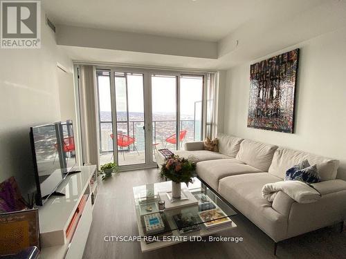 5709 - 7 Grenville Street, Toronto, ON - Indoor Photo Showing Living Room