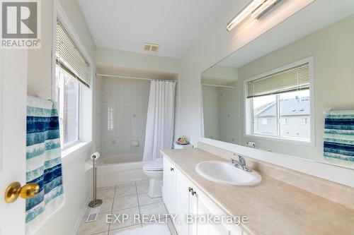 111 Knowles Drive, Toronto, ON - Indoor Photo Showing Bathroom