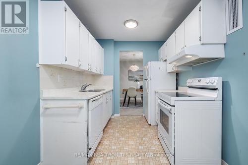 504 - 44 Falby Court, Ajax, ON - Indoor Photo Showing Kitchen