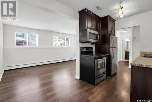 107 208 Saskatchewan Street, Saskatoon, SK - Indoor Photo Showing Kitchen