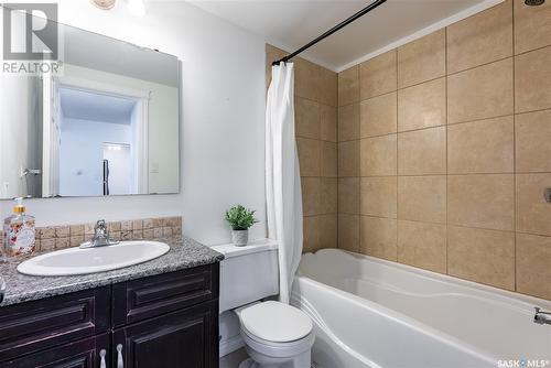 107 208 Saskatchewan Street, Saskatoon, SK - Indoor Photo Showing Bathroom