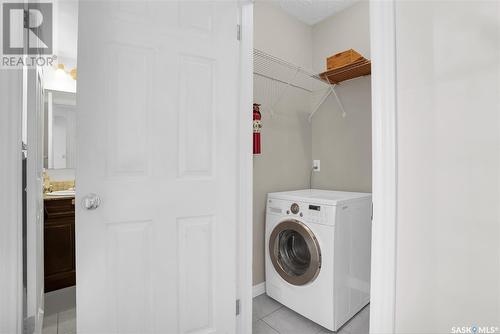 107 208 Saskatchewan Street, Saskatoon, SK - Indoor Photo Showing Laundry Room