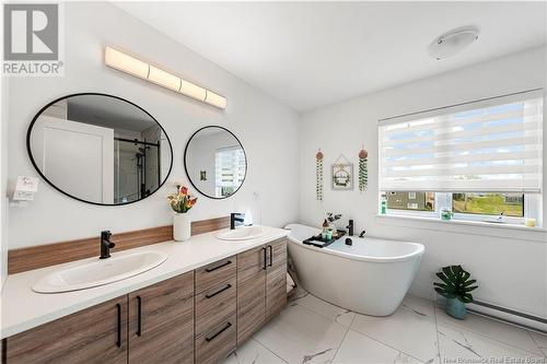 308 Ripplewood North Road, Moncton, NB - Indoor Photo Showing Bathroom