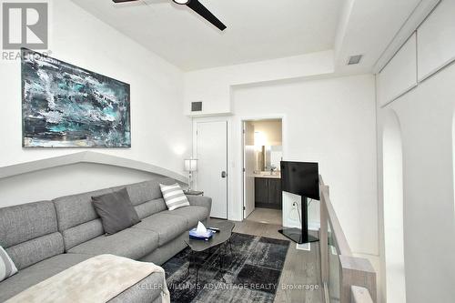 1 - 175 Jones Avenue, Toronto, ON - Indoor Photo Showing Living Room