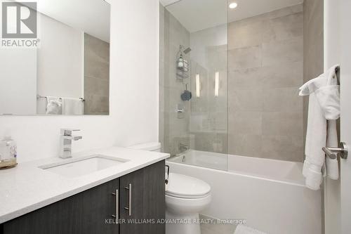 1 - 175 Jones Avenue, Toronto, ON - Indoor Photo Showing Bathroom