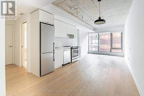 513 - 60 Colborne Avenue, Toronto, ON - Indoor Photo Showing Kitchen