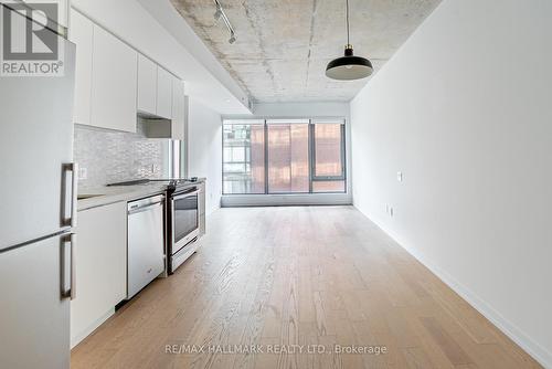 513 - 60 Colborne Avenue, Toronto, ON - Indoor Photo Showing Kitchen With Stainless Steel Kitchen