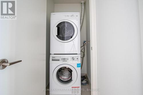 513 - 60 Colborne Avenue, Toronto, ON - Indoor Photo Showing Laundry Room