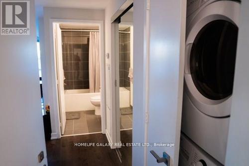 508 - 30 Ordnance Street, Toronto, ON - Indoor Photo Showing Laundry Room