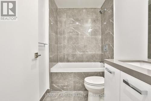 202 - 195 Mccaul Street, Toronto, ON - Indoor Photo Showing Bathroom