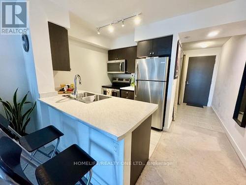 901 - 1346 Danforth Road, Toronto, ON - Indoor Photo Showing Kitchen With Stainless Steel Kitchen With Double Sink