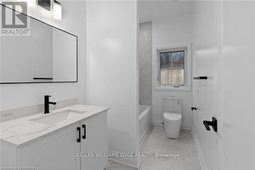 9 Santa Barbara Lane, Halton Hills, ON - Indoor Photo Showing Bathroom