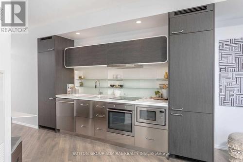 4609 - 45 Charles Street E, Toronto, ON - Indoor Photo Showing Kitchen