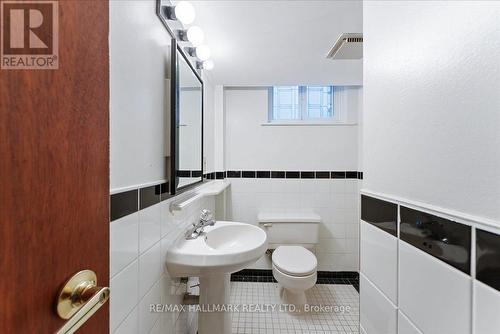 24 Burleigh Heights Drive, Toronto, ON - Indoor Photo Showing Bathroom