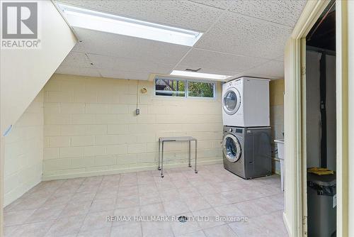 24 Burleigh Heights Drive, Toronto, ON - Indoor Photo Showing Laundry Room