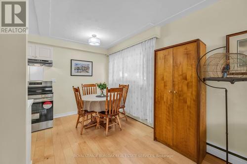 108 - 1377 Lakeshore Road, Burlington, ON - Indoor Photo Showing Dining Room