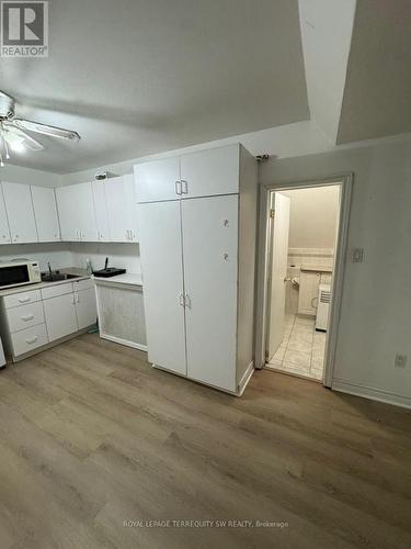 L - 536 Huron Street, Toronto, ON - Indoor Photo Showing Kitchen