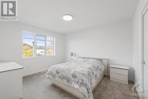 143 Baroness Drive, Ottawa, ON - Indoor Photo Showing Bedroom