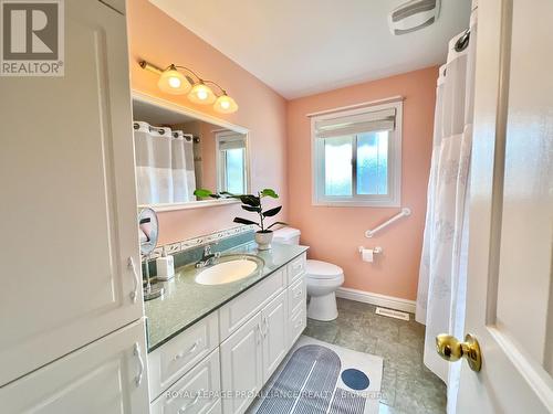 3 Alnet Drive, Belleville, ON - Indoor Photo Showing Bathroom