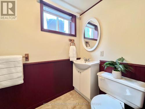 3 Alnet Drive, Belleville, ON - Indoor Photo Showing Bathroom