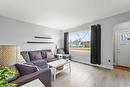 757 Inkster Boulevard, Winnipeg, MB  - Indoor Photo Showing Living Room 