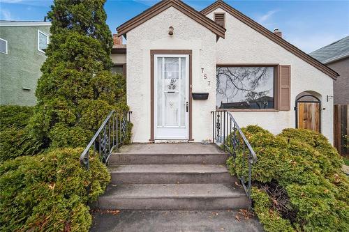 757 Inkster Boulevard, Winnipeg, MB - Outdoor