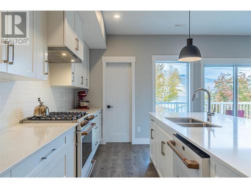 6519 Savona Access Road, Kamloops, BC - Indoor Photo Showing Kitchen With Double Sink With Upgraded Kitchen