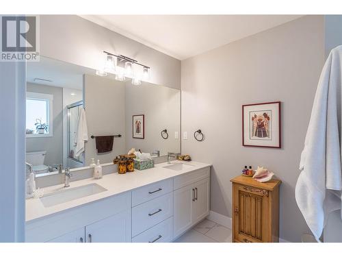 6519 Savona Access Road, Kamloops, BC - Indoor Photo Showing Bathroom