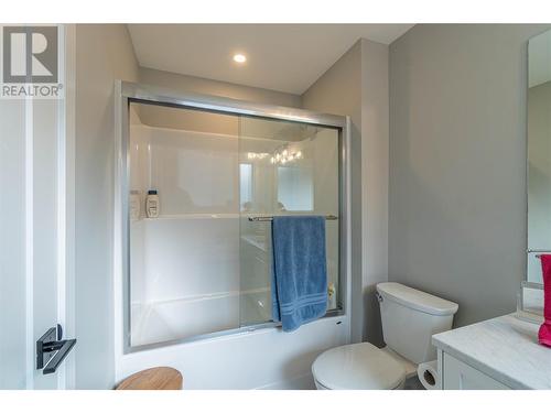 6519 Savona Access Road, Kamloops, BC - Indoor Photo Showing Bathroom