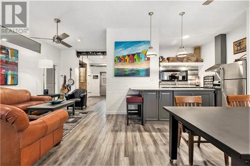 Dining area to right of front door - 123 Beckwith Street N, Smiths Falls, ON - Indoor