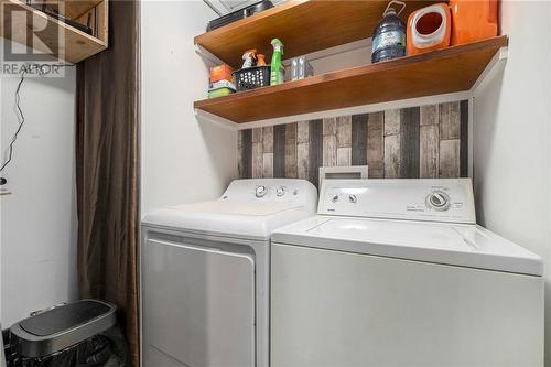 Spacious laundry room - 123 Beckwith Street N, Smiths Falls, ON - Indoor Photo Showing Laundry Room