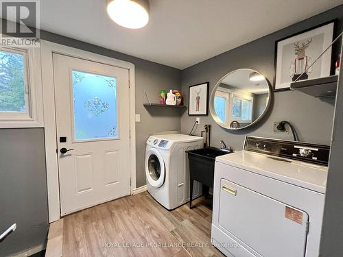 133 Byron Street, Quinte West, ON - Indoor Photo Showing Laundry Room