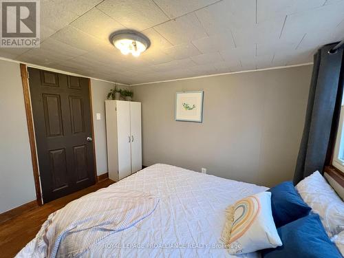 133 Byron Street, Quinte West, ON - Indoor Photo Showing Bedroom