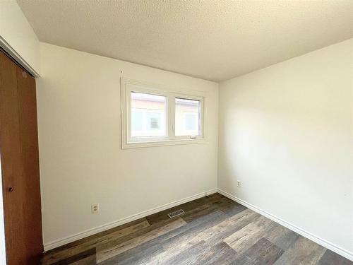 205 Paddington Road, Winnipeg, MB - Indoor Photo Showing Other Room