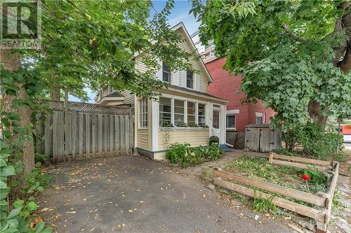 13 Louisa Street, Ottawa, ON - Outdoor